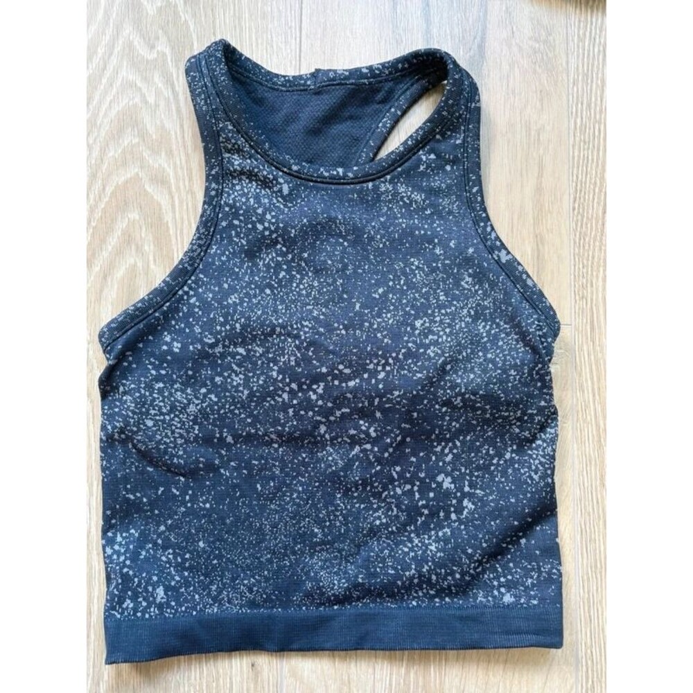 Lululemon Ebb to street Tank